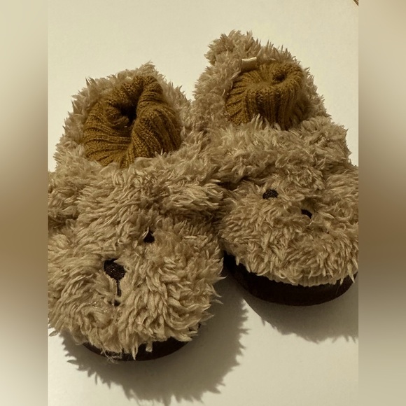 NWOT Teddy Bear Slippers For Toddler - Picture 2 of 4